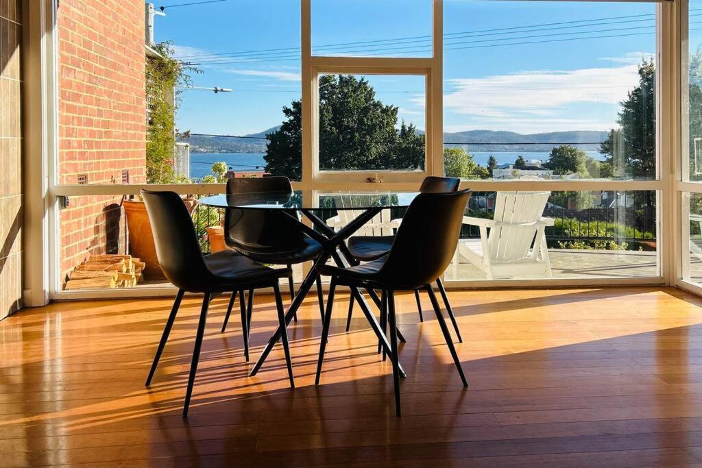Villa The Tassie - Luxury With Panoramic Water Views Hobart Exterior foto